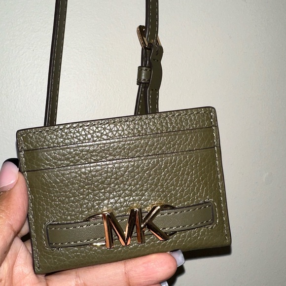 Michael Kors Green Card Case - Picture 4 of 4